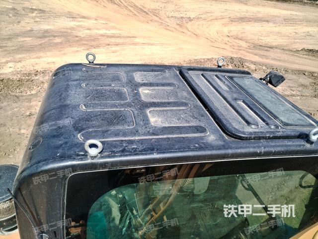 駕駛室頂部俯視（上車部件）