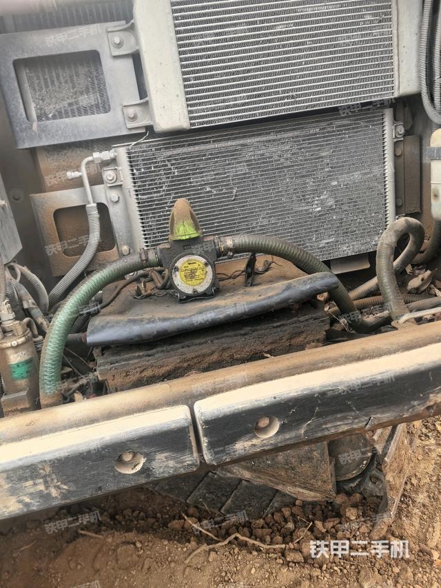 電瓶（大件艙室）