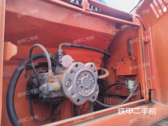 液壓泵斜45?左（大件艙室）