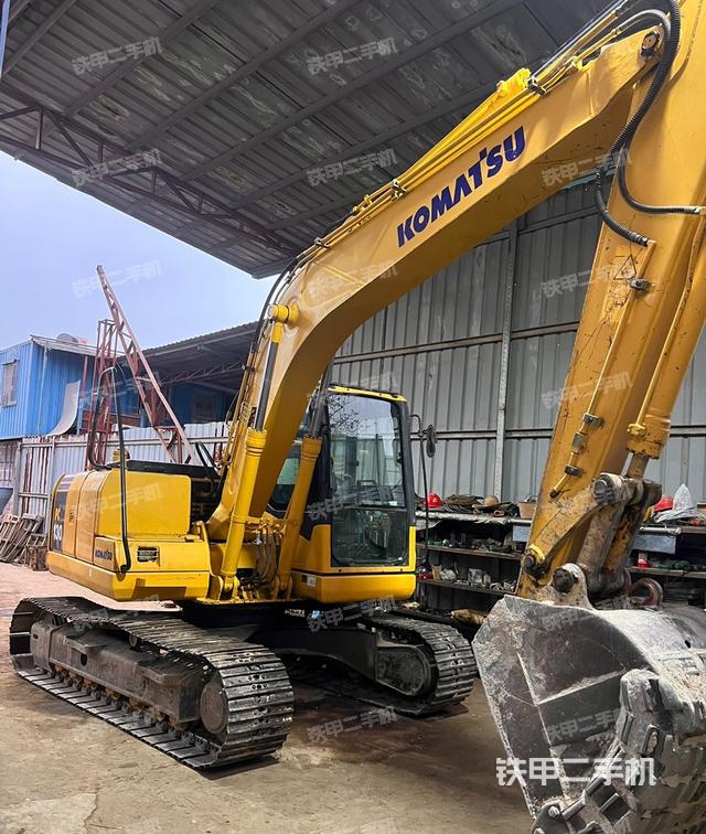 整機(jī)右后45°(整機(jī)外觀) 整機(jī)右后45°(整機(jī)外觀)