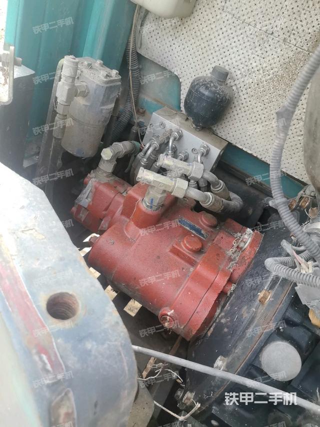 液壓泵室（大件艙室）