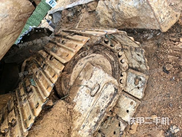 左導(dǎo)向輪（行走機(jī)構(gòu)）