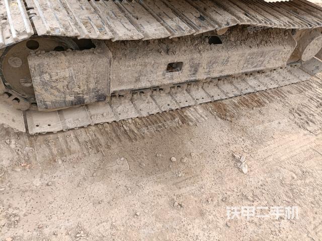 左側(cè)履帶整體?(行走機構) 左側(cè)履帶整體?(行走機構)