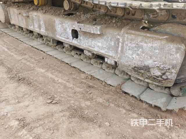 左側(cè)履帶整體?（行走機(jī)構(gòu)）