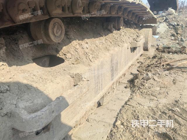 左側(cè)履帶整體?（行走機(jī)構(gòu)）