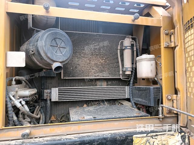 散熱器正面（大件艙室）