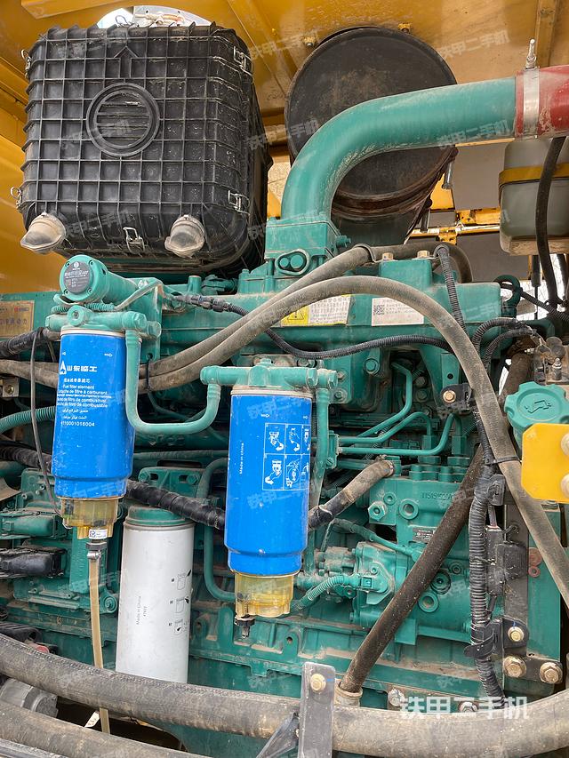 发动机左侧（整机外观及大件）