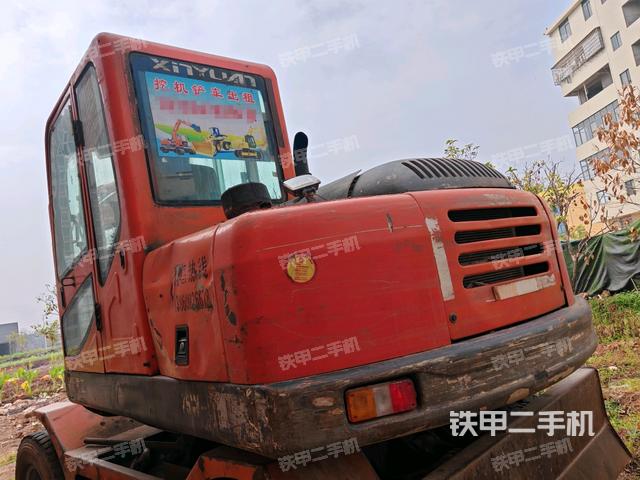 左后45(整機(jī)外觀) 左后45(整機(jī)外觀)