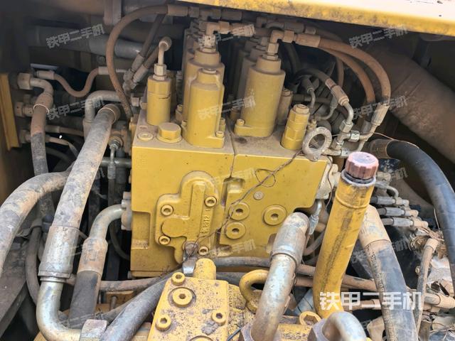 發(fā)動機(jī)室(上車部件) 發(fā)動機(jī)室(上車部件)