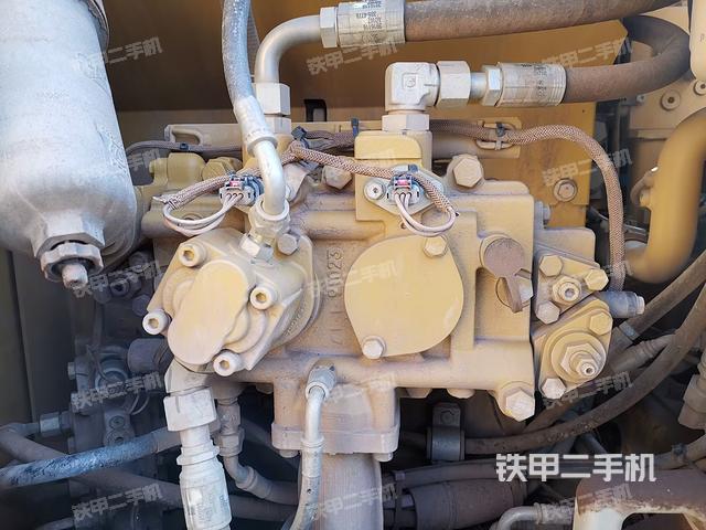 液壓泵斜45?左（大件艙室）