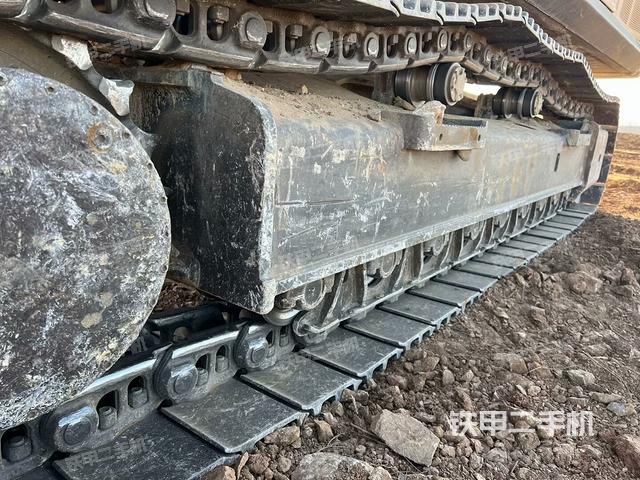 單側履帶整體（整機外觀）