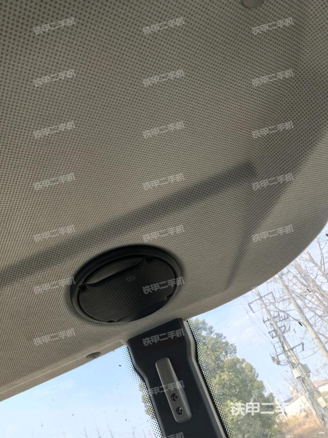 后窗玻璃角標(biāo)（駕駛室部分）