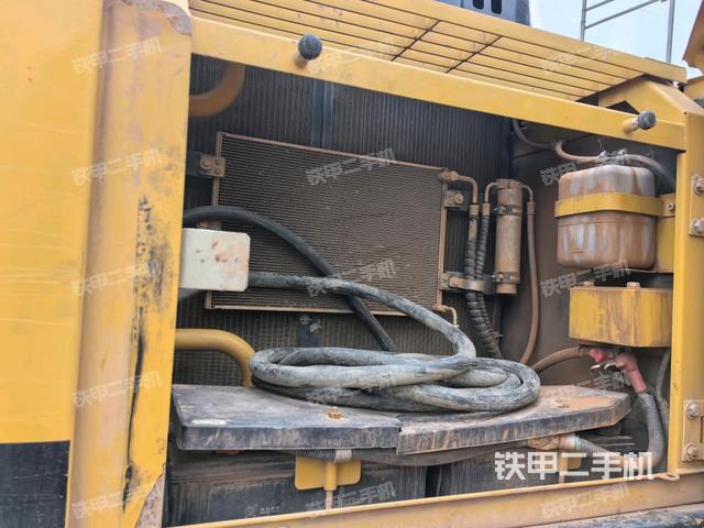 液壓泵室(大件艙室) 液壓泵室(大件艙室)