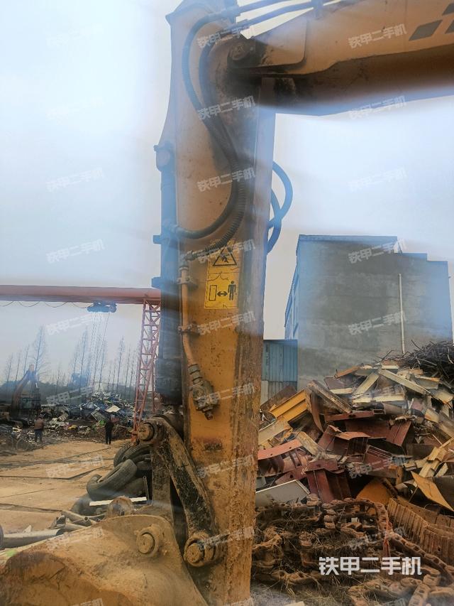 小臂整體左后（工作和回轉(zhuǎn)裝置）