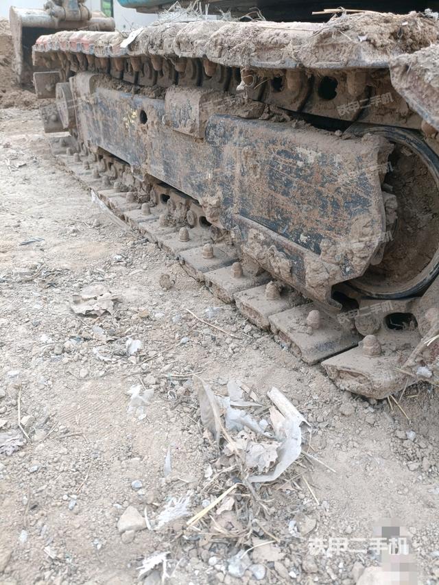 單側(cè)履帶整體（整機(jī)外觀）