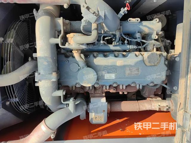 發(fā)動(dòng)機(jī)整體俯視（整機(jī)外觀）