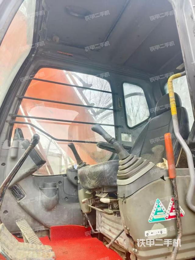 驾驶室整体（整机外观）