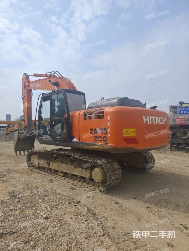 右后45(整機(jī)外觀) 右后45(整機(jī)外觀)