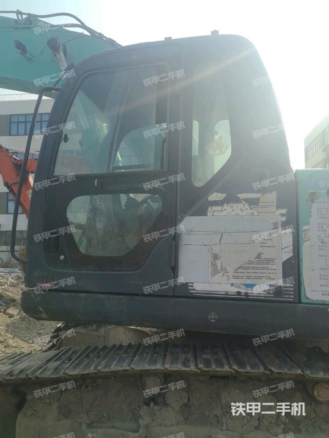 駕駛室正側(cè)（駕駛室部分）