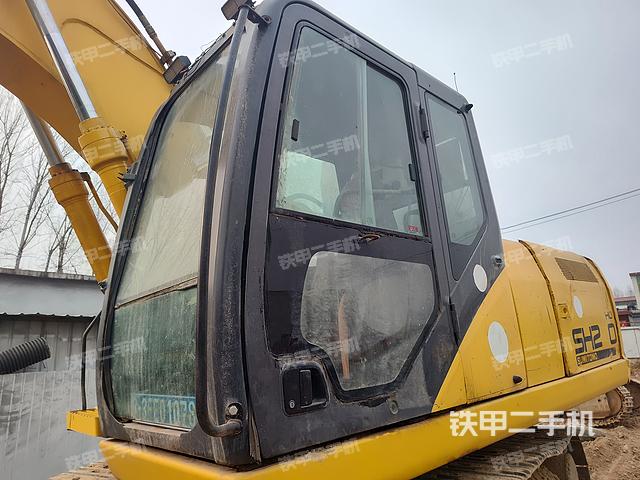 駕駛室整體（整機(jī)外觀）