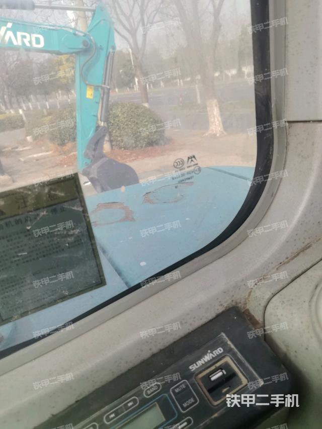 右側(cè)玻璃角標(biāo)（駕駛室部分）