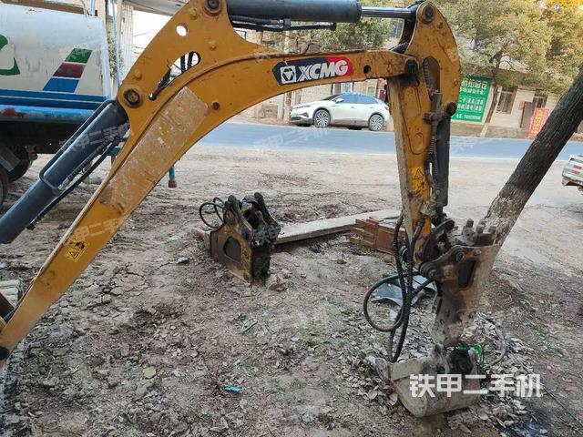 發(fā)動(dòng)機(jī)整體俯視（整機(jī)外觀）