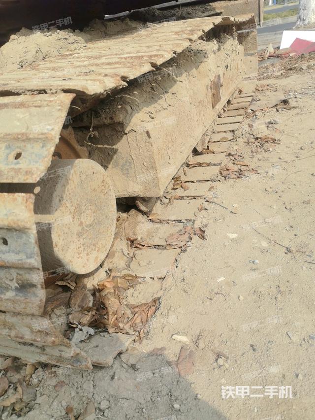 左側(cè)履帶整體?（行走機(jī)構(gòu)）