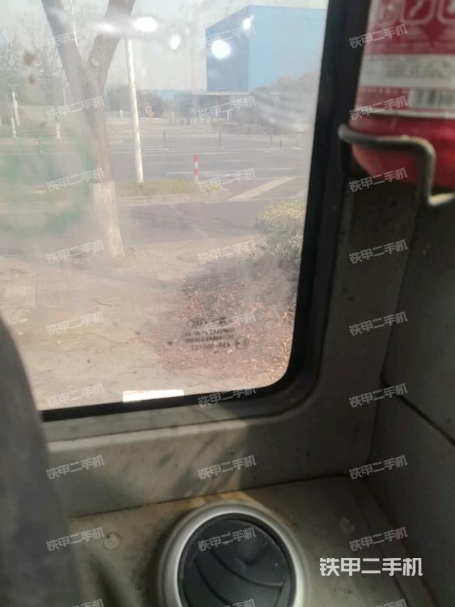 后窗玻璃角標(biāo)（駕駛室部分）