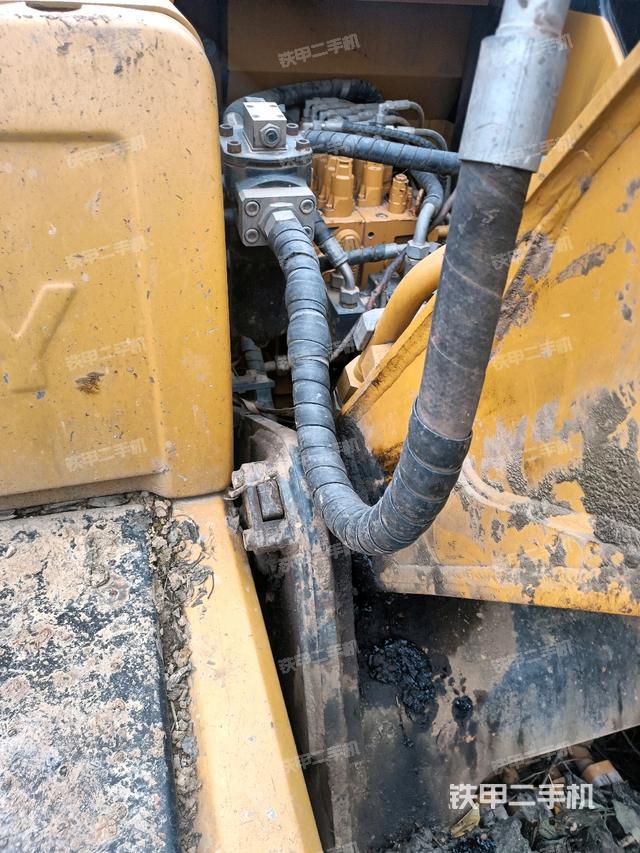 大臂根部?斜視（工作和回轉(zhuǎn)裝置）