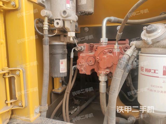 液壓泵斜45?左（大件艙室）