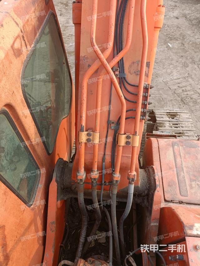 大臂整体 右侧（工作和回转装置）