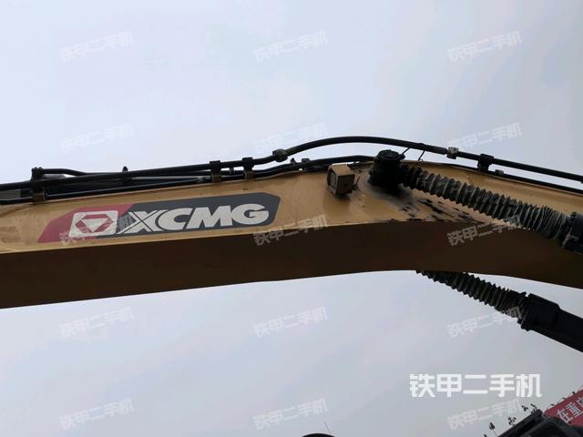 大臂油缸整體?豎拍（工作和回轉(zhuǎn)裝置）