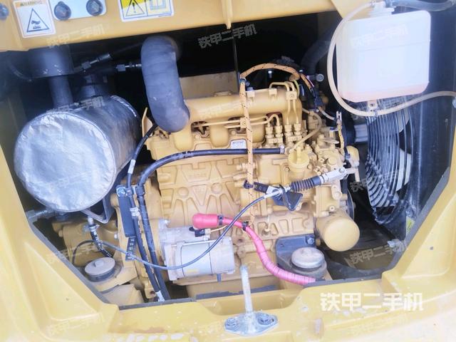 發(fā)動(dòng)機(jī)整體俯視(整機(jī)外觀) 發(fā)動(dòng)機(jī)整體俯視(整機(jī)外觀)