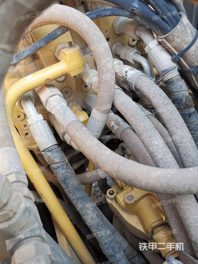 回轉(zhuǎn)馬達(dá)（上車部件）