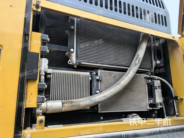 散熱器正面（大件艙室）