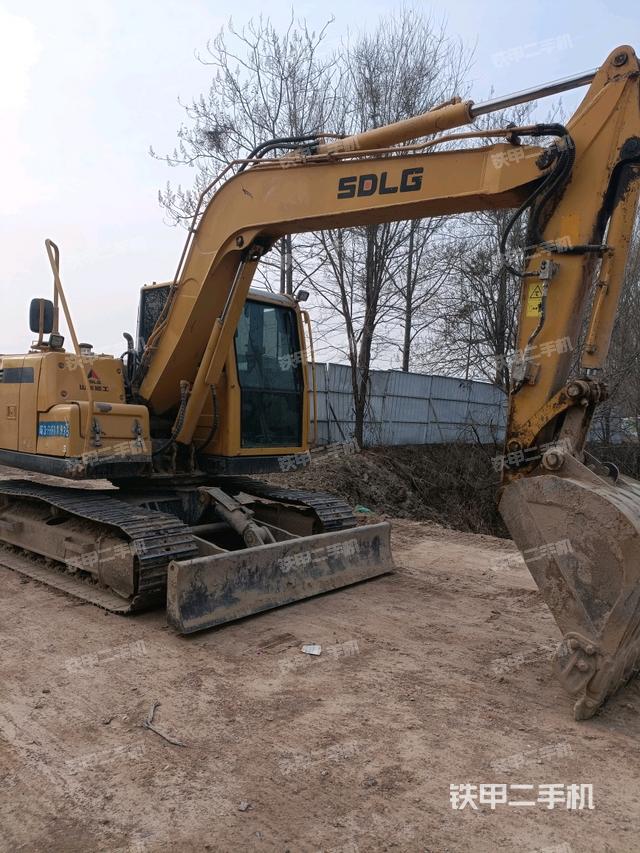 右前45(整機外觀) 右前45(整機外觀)