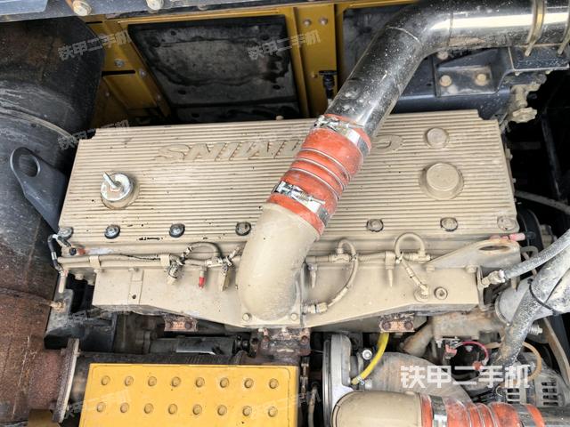 氣門室蓋螺絲特寫（上車部件）