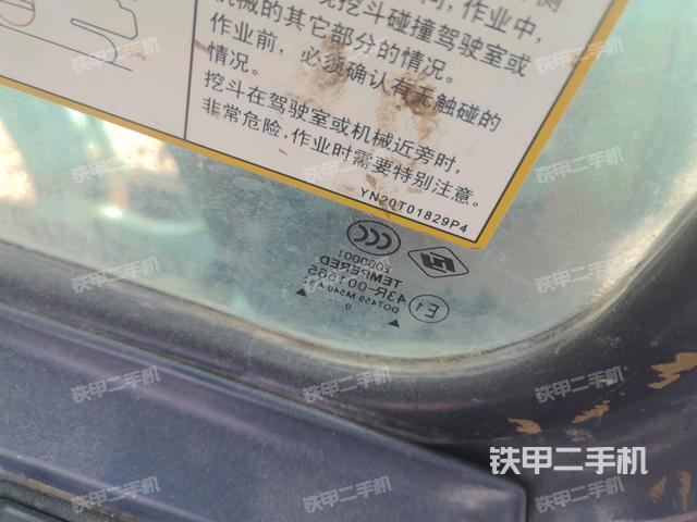 右側(cè)玻璃角標(biāo)（駕駛室部分）