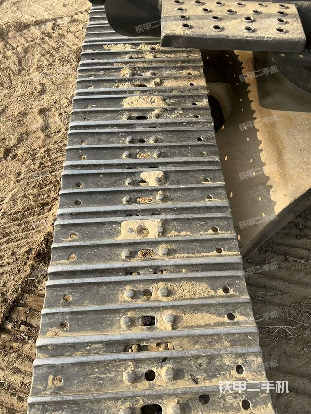 單側(cè)履帶整體（整機外觀）