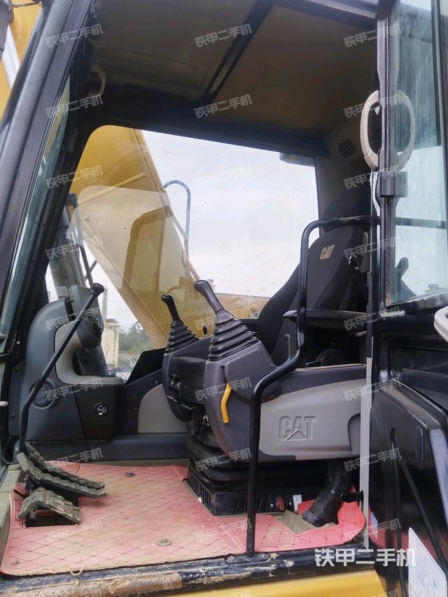 駕駛室整體（整機(jī)外觀）