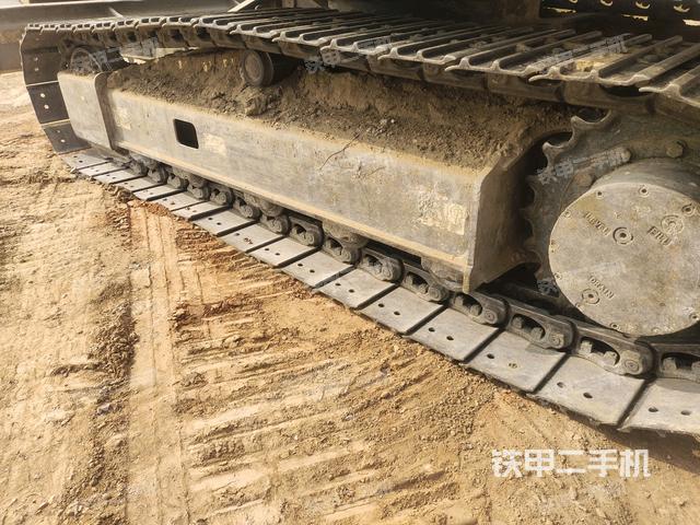 左驅(qū)動(dòng)輪（行走機(jī)構(gòu)）