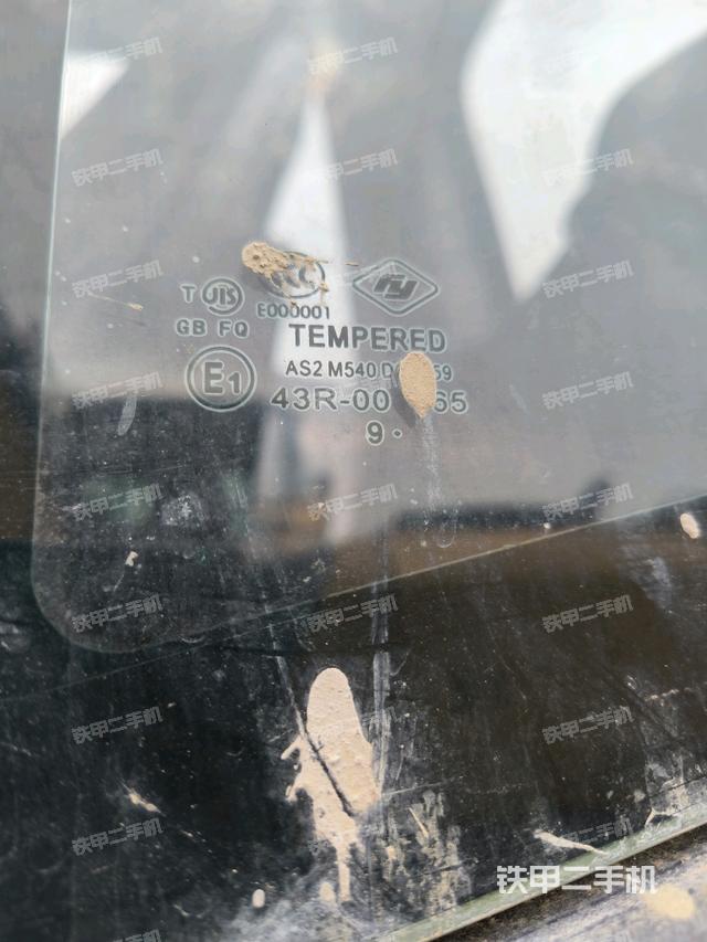 后窗玻璃角標(biāo)（駕駛室部分）