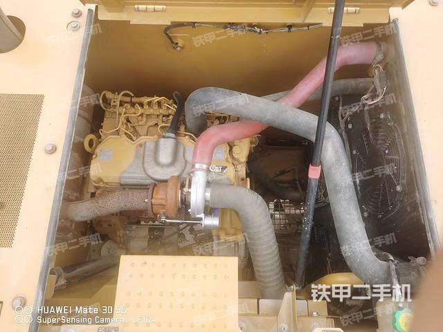 發(fā)動機整體俯視(整機外觀) 發(fā)動機整體俯視(整機外觀)