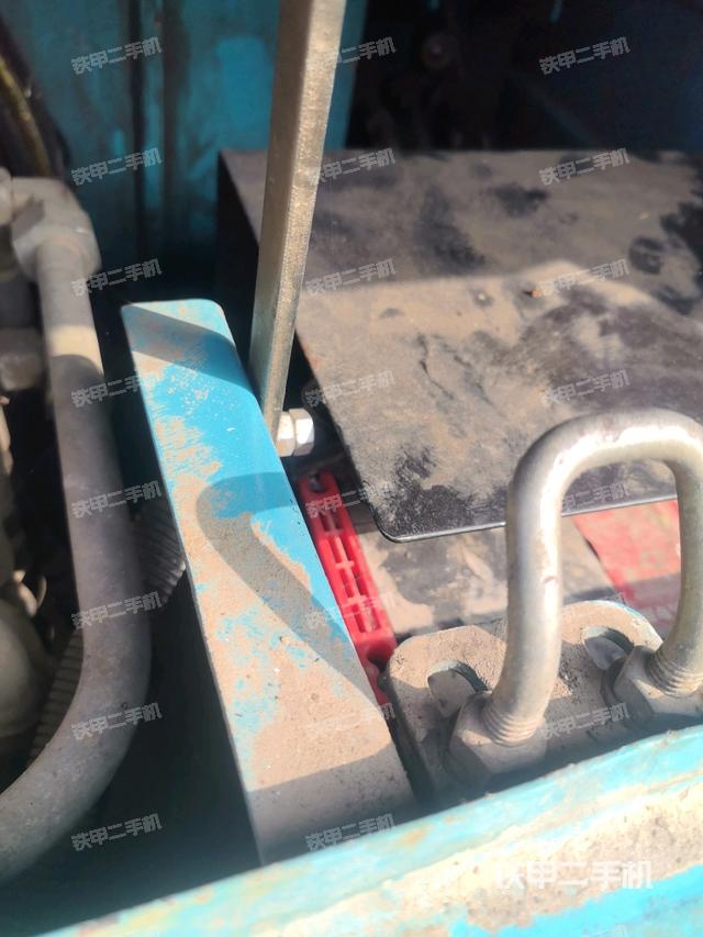 電瓶（大件艙室）