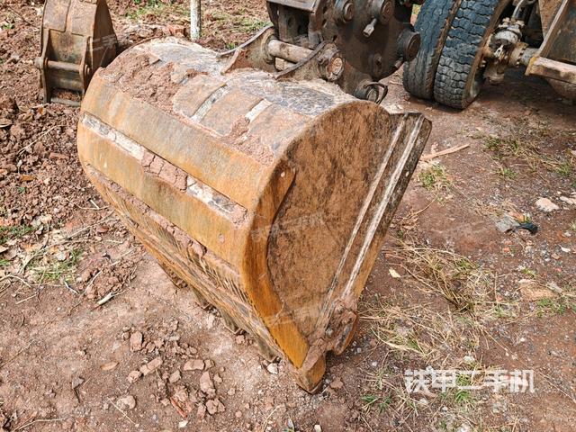 鏟斗45度(工作和回轉(zhuǎn)裝置) 鏟斗45度(工作和回轉(zhuǎn)裝置)