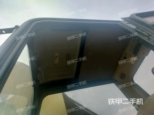 頂棚整體(駕駛室部分) 頂棚整體(駕駛室部分)