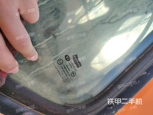 后窗玻璃角標(biāo)（駕駛室部分）