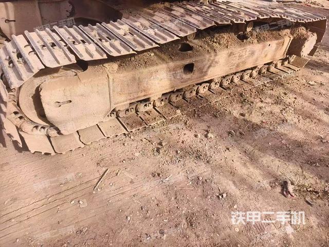 单侧履带整体（整机外观）