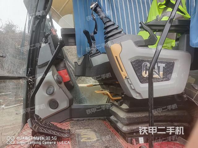 駕駛室整體(整機外觀) 駕駛室整體(整機外觀)