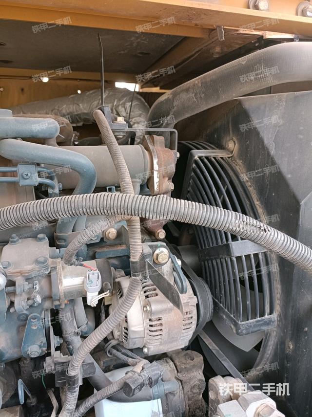 發(fā)動機室(上車部件) 發(fā)動機室(上車部件)